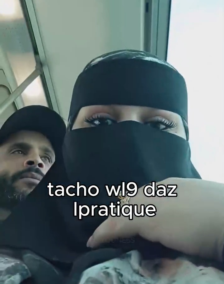 Niqab Sexy Eyes Woman – منقبة عنيها حلوة عاجبها الزب من ورا تحرش مواصلات